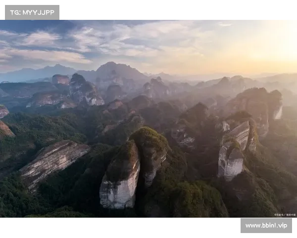 探索广西独特魅力:自然风光与人文景观的完美融合 探索广西独特魅力:自然风光与人文景观的完美融合